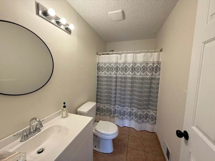 Building Photo - 65 Joyner Ct