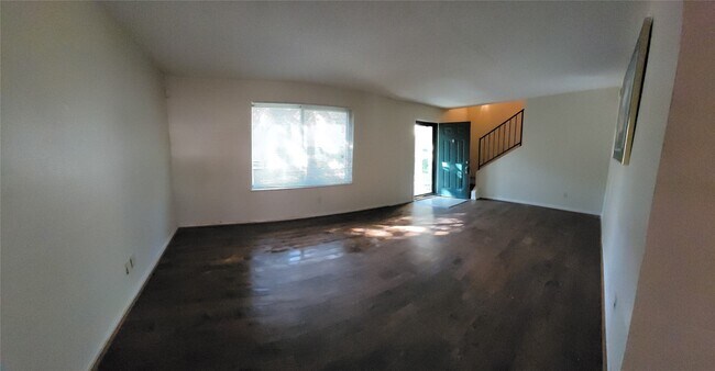 Building Photo - 2139 Shiveley Cir
