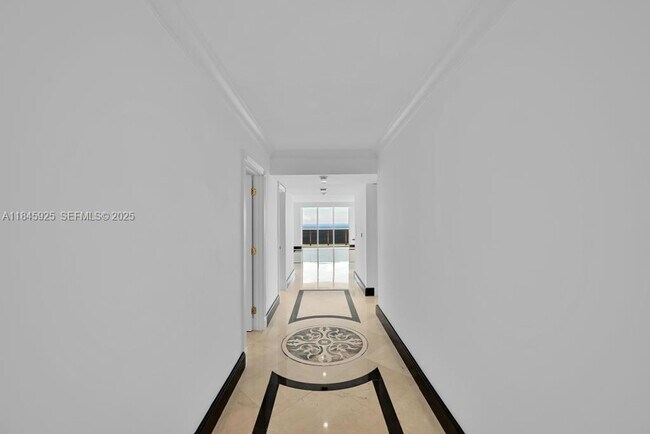 Building Photo - 1850 S Ocean Dr