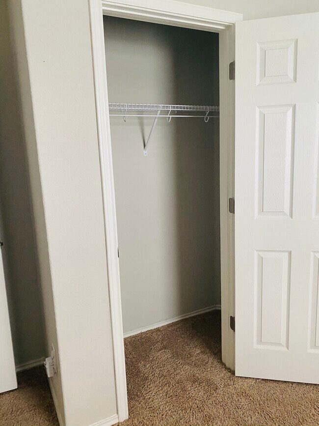 Building Photo - 4330 Heathers Star