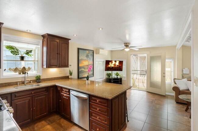 Building Photo - 824 Rockaway Ct