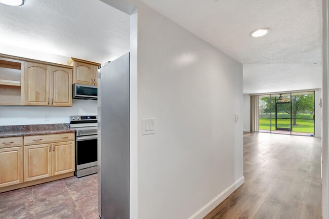Primary Photo - 6530 Boca Del Mar Dr