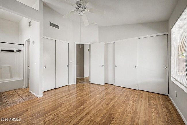 Building Photo - 9969 W MacKenzie Dr