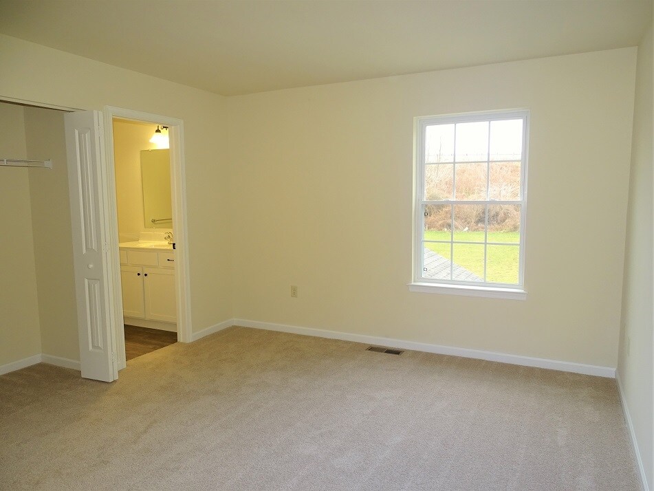 Building Photo - 609 Byler Cir