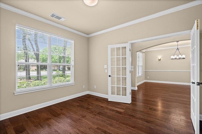 Building Photo - 6925 Larue Belle Cove
