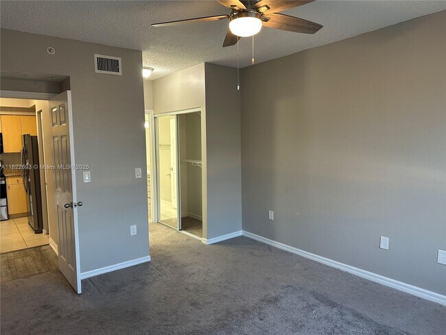 Building Photo - 2320 E Preserve Way