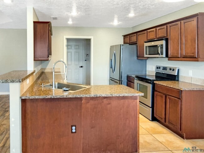 Building Photo - 4417 Sandstone Dr