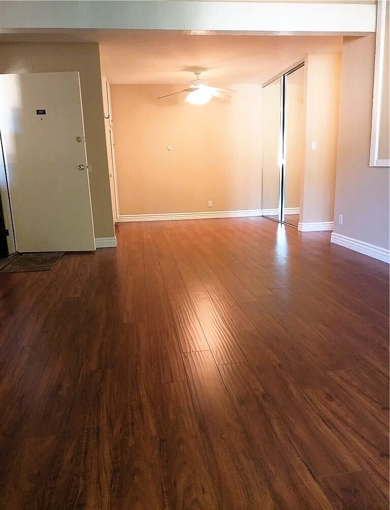 Building Photo - 28915 Thousand Oaks Blvd