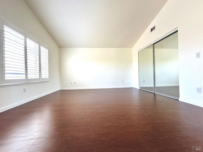 Building Photo - 622 Stonehenge Dr