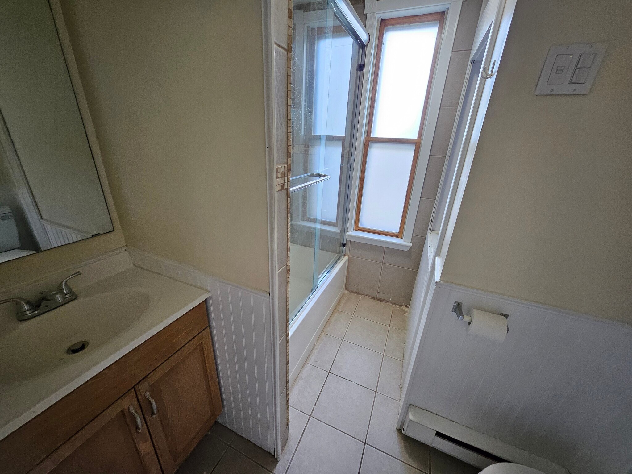 Bathroom - 22 Sparhawk St