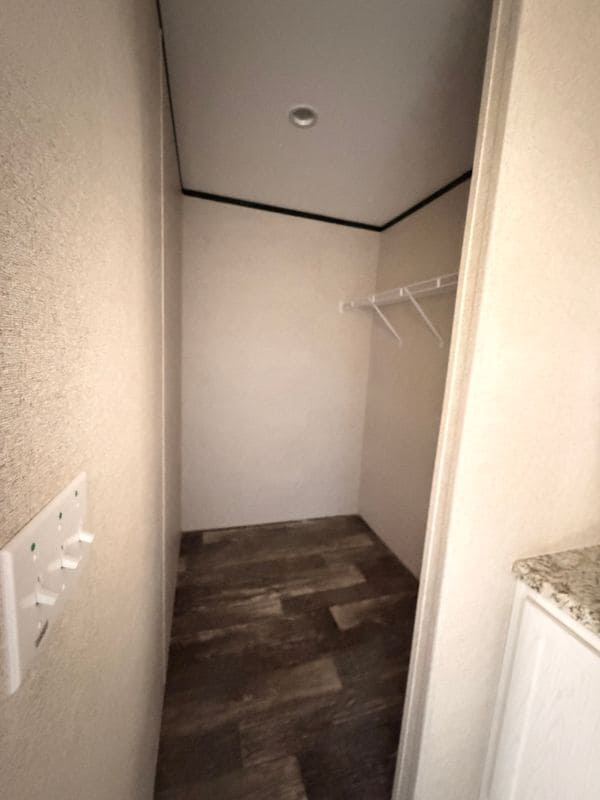 Building Photo - 5928 SE 95th Trail