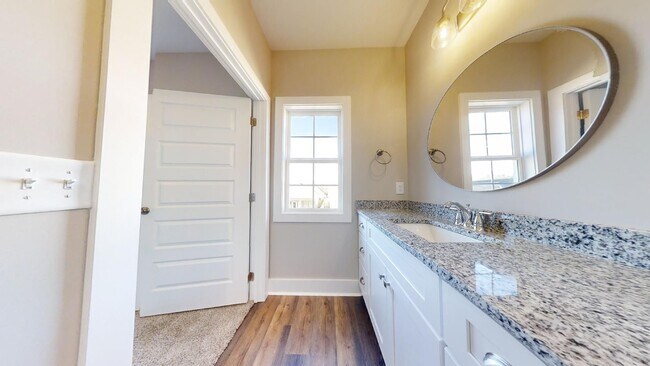 Building Photo - Available NOW !