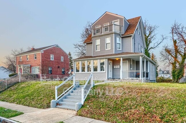 Building Photo - 4012 Fernhill Ave