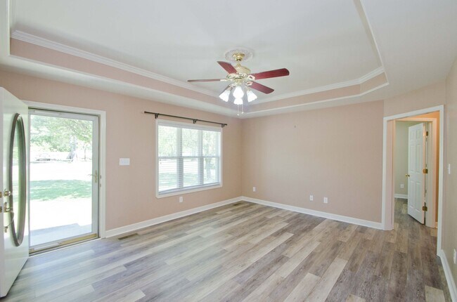 Building Photo - Lovely 3 bed 2 bath in East Limestone minutes to Athens!