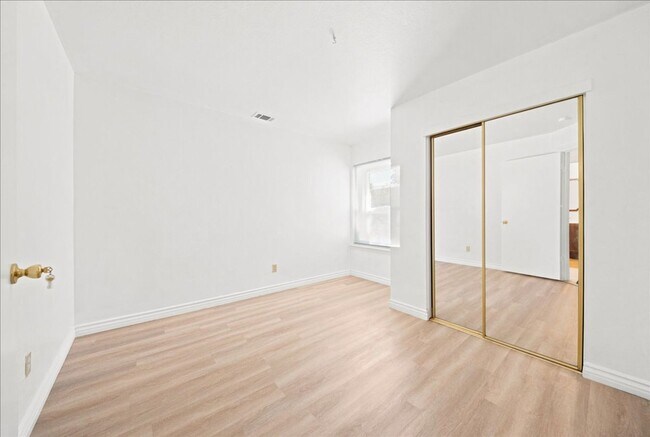 Building Photo - 8408 Silver Run Way