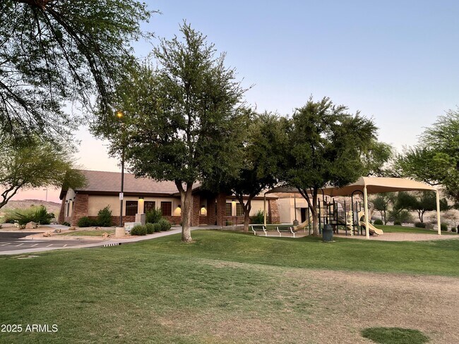 Building Photo - 1819 W Deer Creek Rd