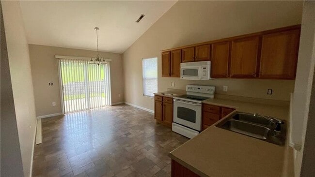 Building Photo - 2053 Penny Ln