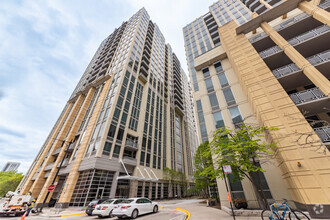 Building Photo - 700 N Larrabee St