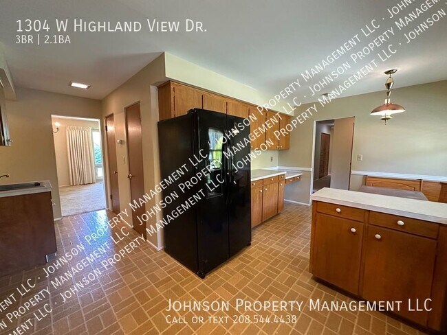 Building Photo - 1304 W Highland View Dr