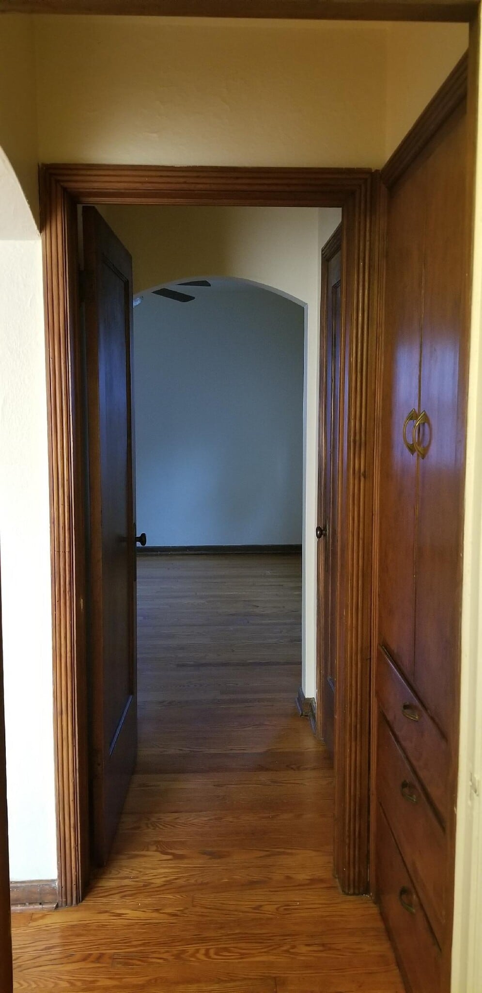 Bedroon - 1348 Eastview Ave