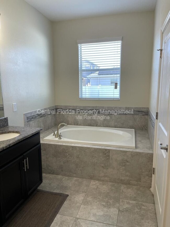 Building Photo - 9848 Loblolly Woods Dr