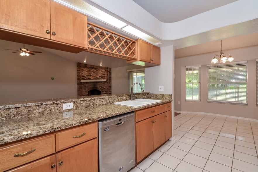 Building Photo - 811 133rd St E