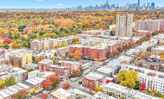 Building Photo - Stylish Form & Function in this Lovely Prospect Lefferts 2BR/1BA w/ Private Balcony.