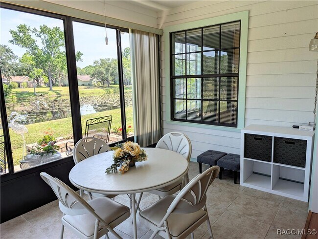 Building Photo - 9815 E Pebble Creek Ct