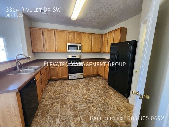 Building Photo - 3304 Rivulet Dr SW