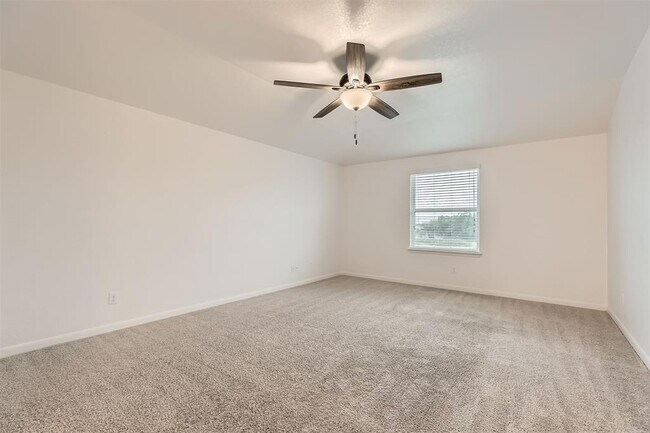 Building Photo - 2330 Blake Way