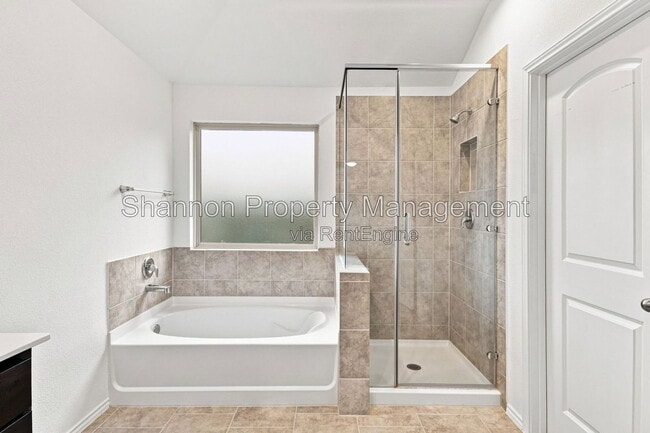 Building Photo - 16007 Mersmann Rdg Ln