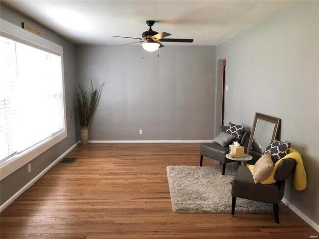 Building Photo - Fantastic 3bd/1ba home! Coming soon!