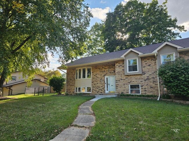 Building Photo - 1232 23rd St