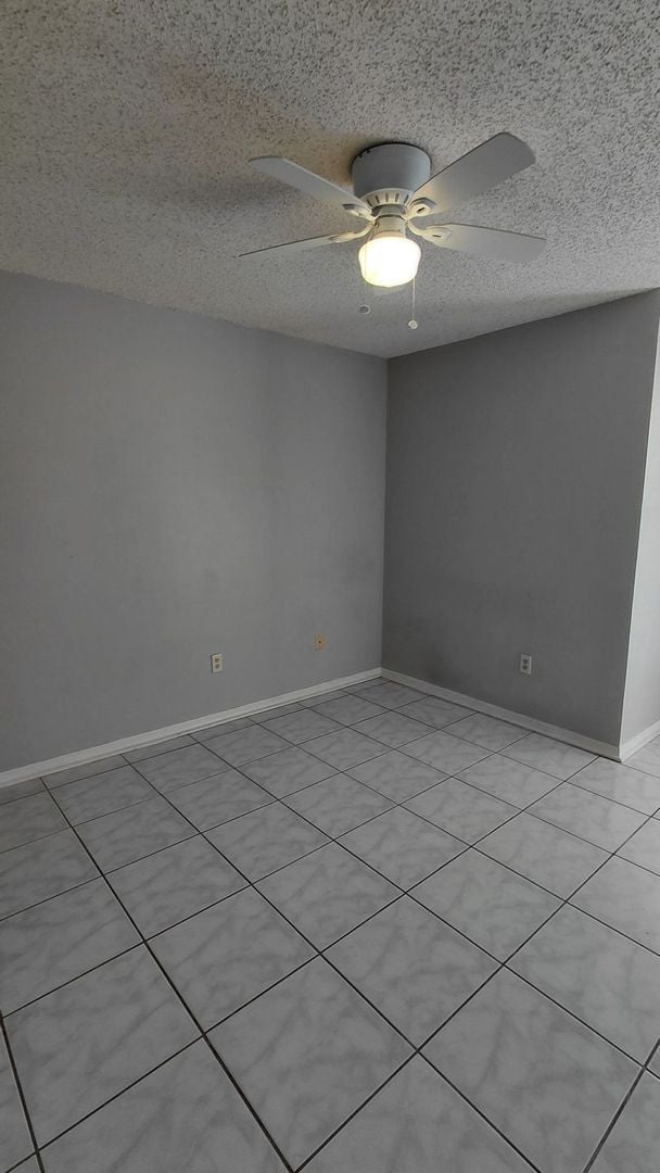 Building Photo - Spacious 2 Bedroom 2 Bath Condo in Townes of Southgate