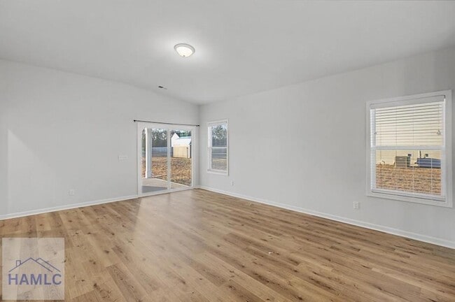 Building Photo - 68 Blueberry Ct NE