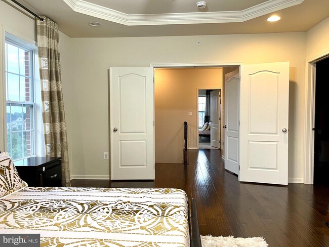 Building Photo - 23814 Hopewell Manor Terrace