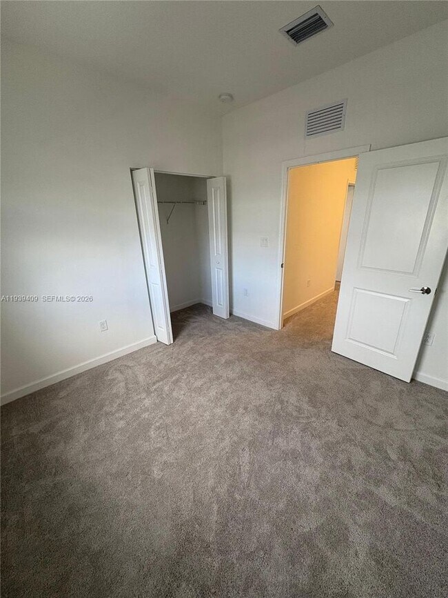 Building Photo - 29240 SW 163rd Ct