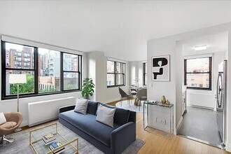 Building Photo - 155 E 29th St