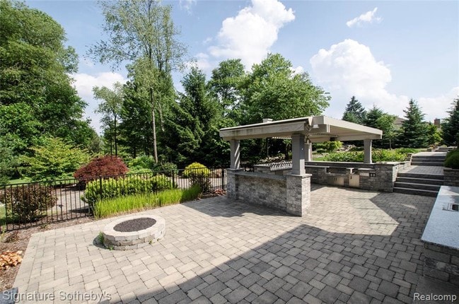 Building Photo - 2103 Pippin Ct