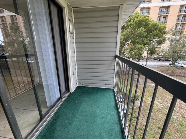 Building Photo - 5023 Terrace Palms Cir