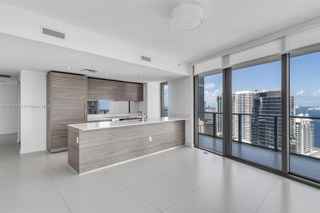 Building Photo - 1300 S Miami Ave
