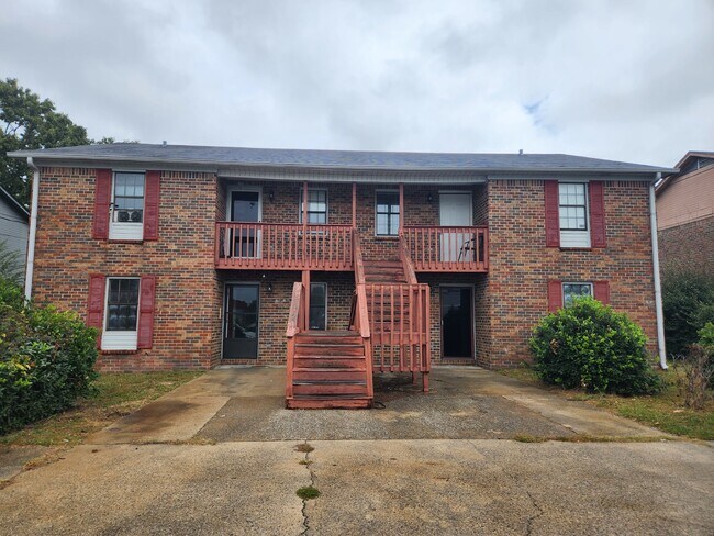 Primary Photo - "Charming 2-Bedroom Haven on Glenn Street ...