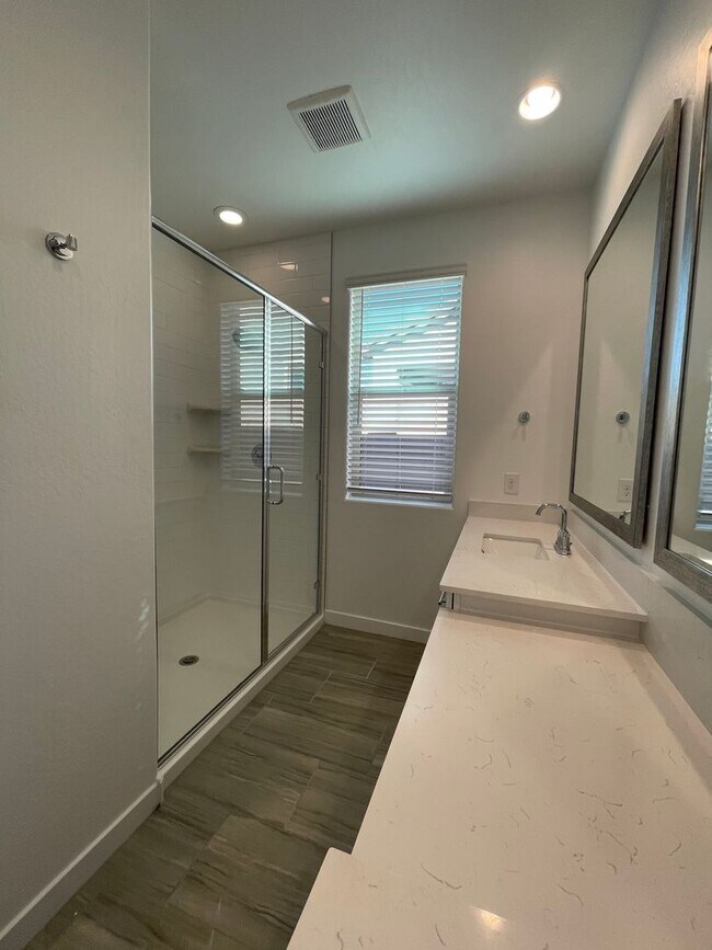 Building Photo - 12552 W Cassia Trail