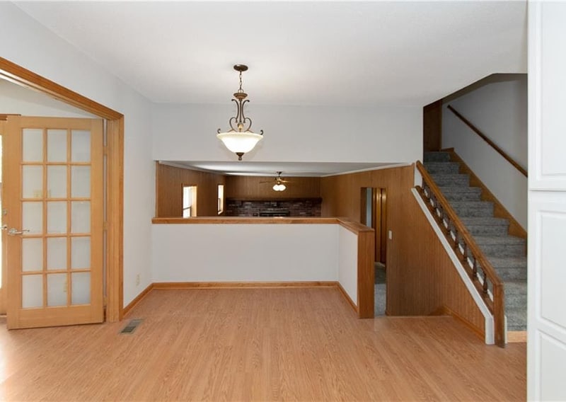 Building Photo - 613 Roberta Ct