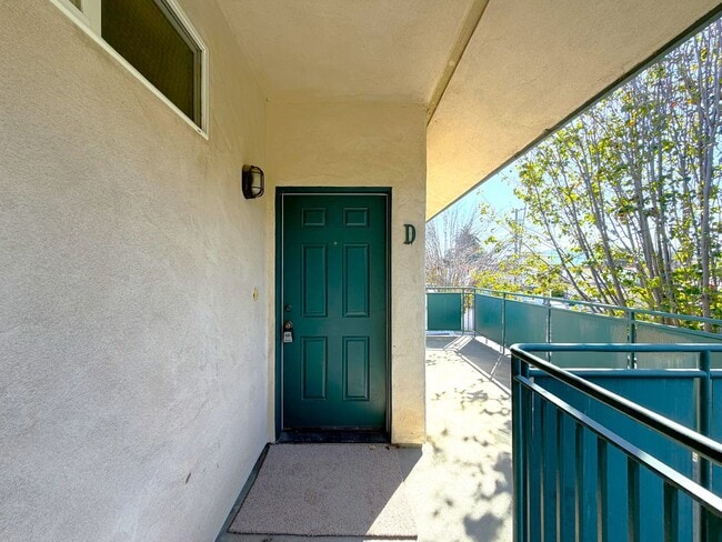 Building Photo - l31400