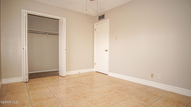 Building Photo - 11608 James Watt Dr