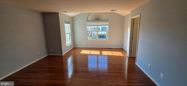 Building Photo - 25366 Vacation Pl