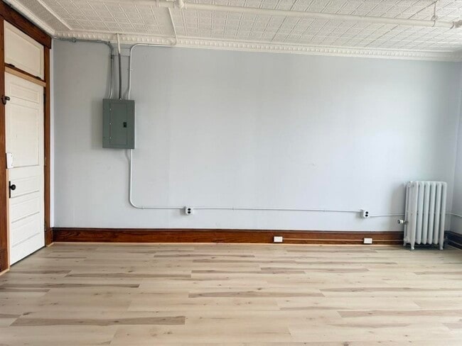 Building Photo - 41-43 Central St