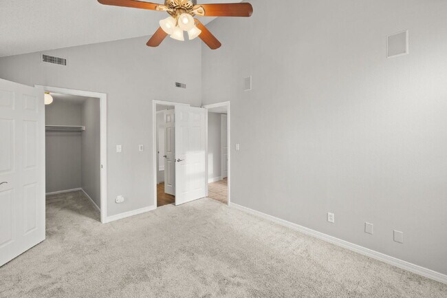 Building Photo - Rockrimmon Condo with Loft, Fireplace & Patio + Pool & Hot Tub