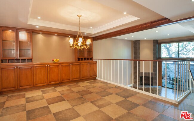 Building Photo - 13050 Mindanao Way